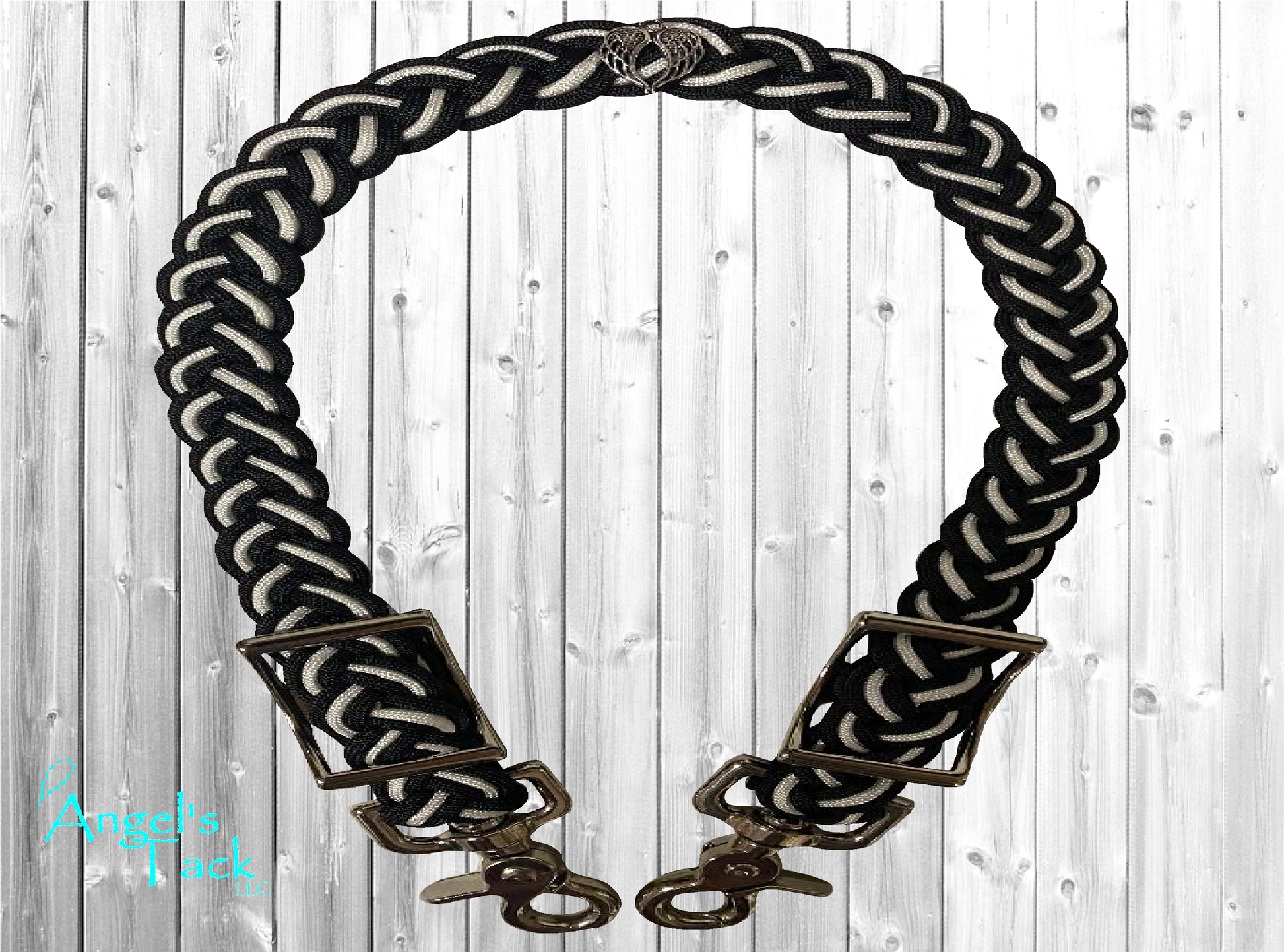 Black and white wither strap