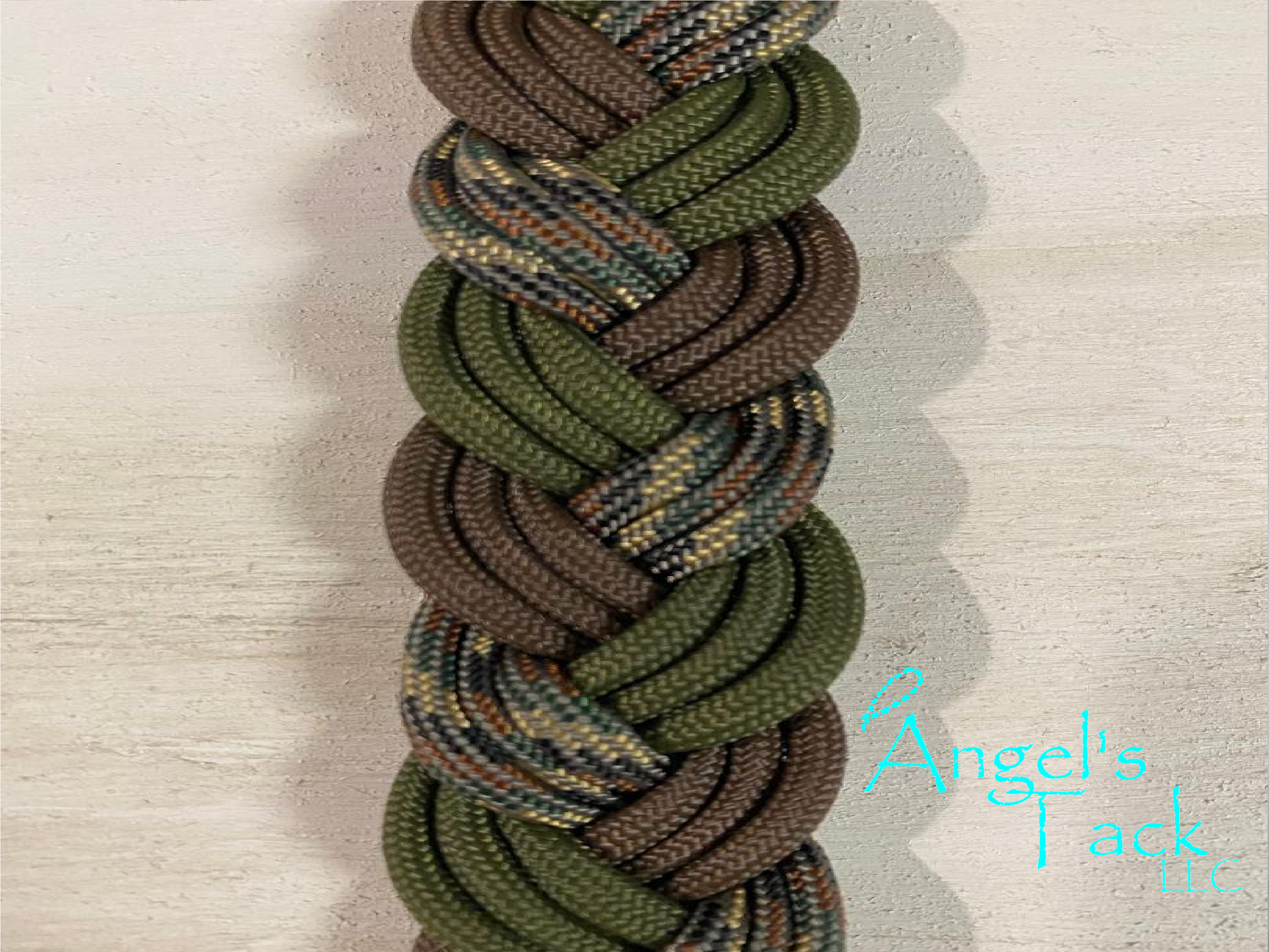 Camo barrel reins, close up