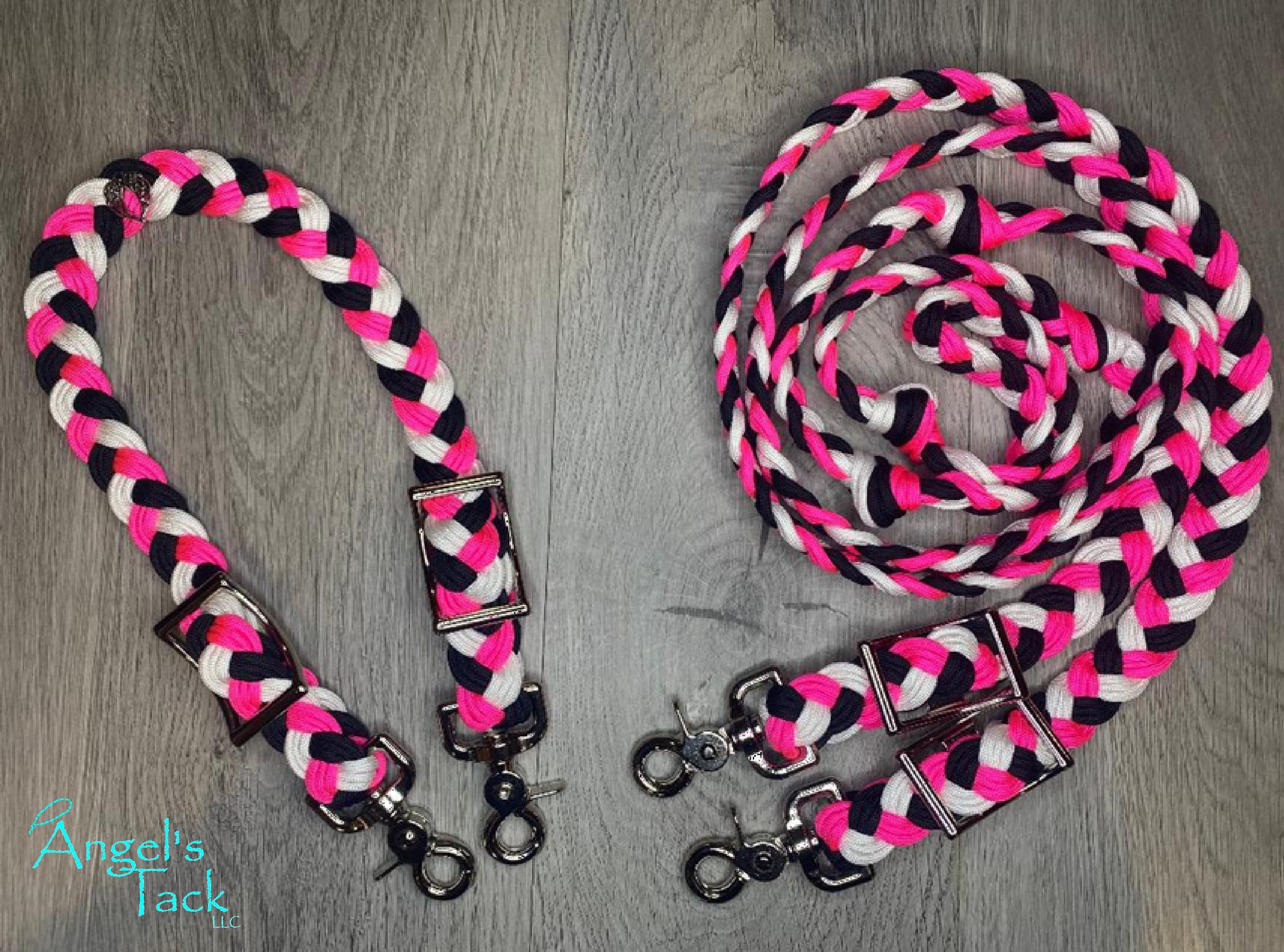 Hot pink, black, and white checker barrel reins and wither strap set, horizontal