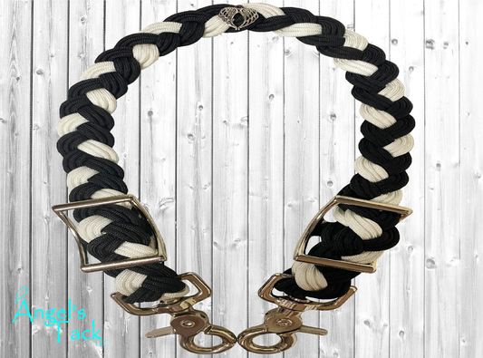 Black and white wither strap